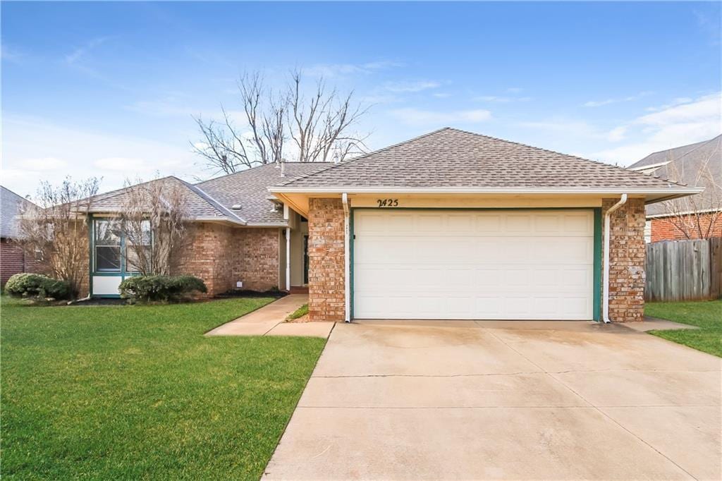 Primary Photo - 2425 E Hills Dr