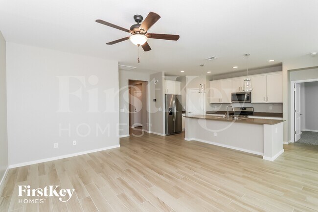 Foto del edificio - 10245 W Wood St