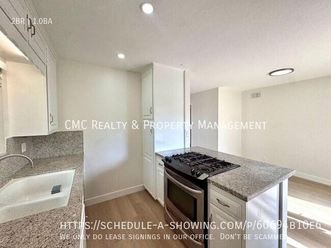 Foto del edificio - 19282 Salmon Ln