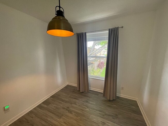 Building Photo - GREAT ONE BEDROOM CONDO IN WINTER PARK!