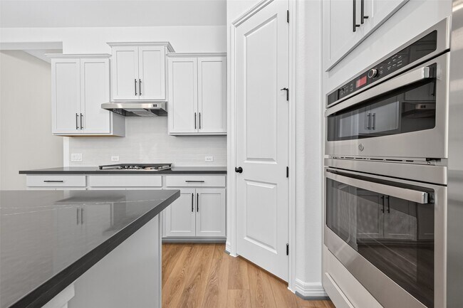 Foto del edificio - 23639 Red Rowan Ln