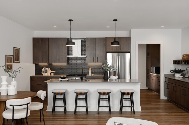 Foto del edificio - 600 E Henry Clay St