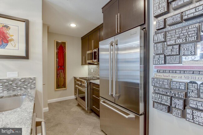 Cocina de chef con cocina a gas. - 11990 Market St