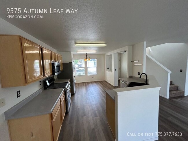 Foto del edificio - 9575 Autumn Leaf Way