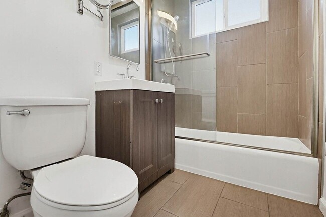 Foto del edificio - 6065 Pickford Pl