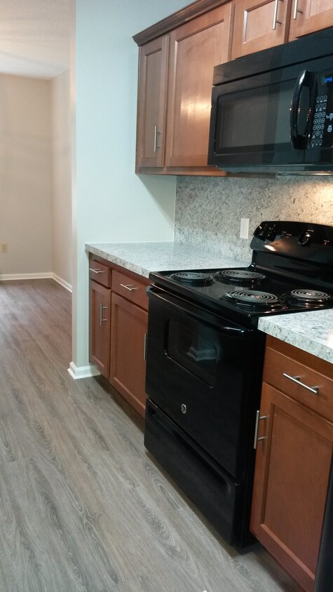 Foto principal - 3470 Key Ct