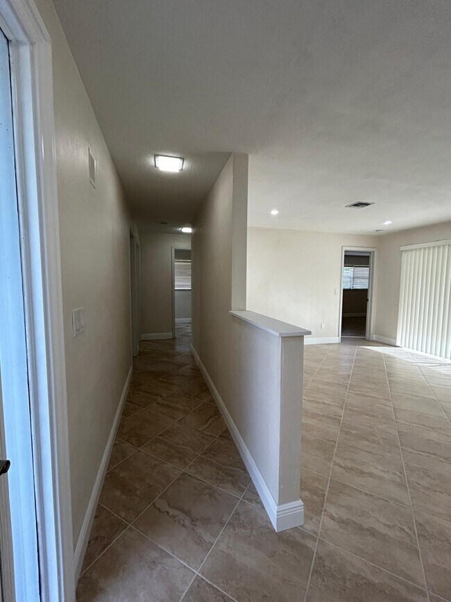 Foto del edificio - 4108 SE 8th Ave