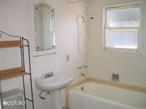 Building Photo - 1729 Filbert St