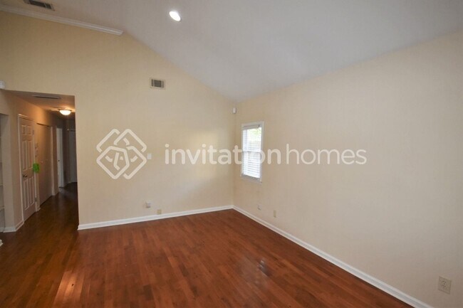 Building Photo - 1551 New St NE