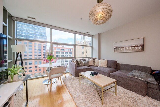 Foto del edificio - 225 S Sangamon St