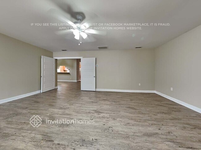 Foto del edificio - 15924 Eagle River Way