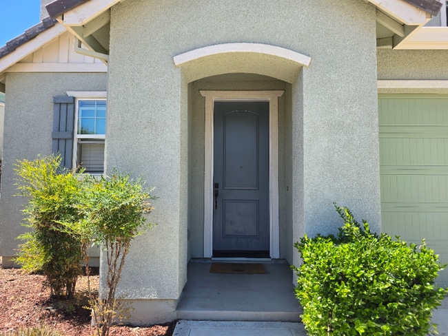 Building Photo - 18025 Amador Dr