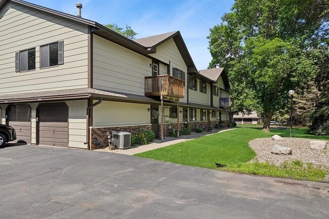 Building Photo - 13525 Zenith Ln