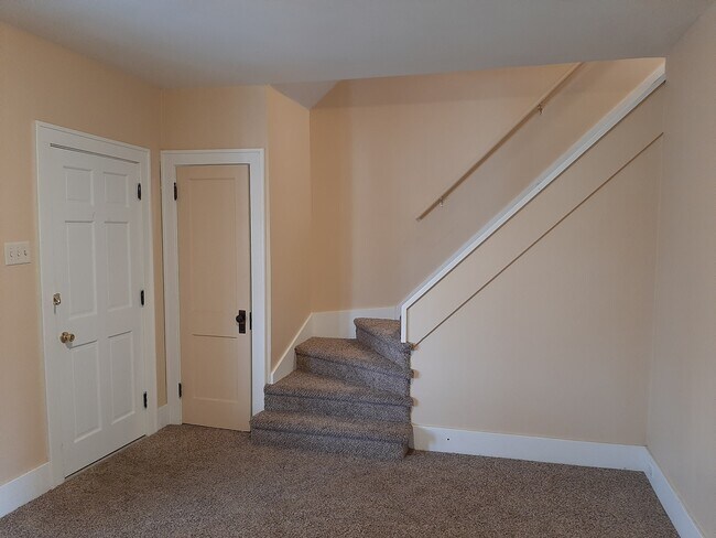 Living Room View #1 - 309 21st St
