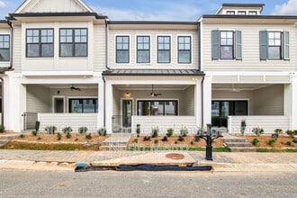 Building Photo - 718 Stickley Oak Way