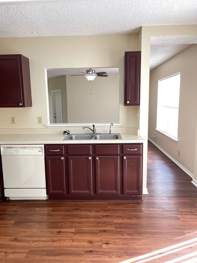 Building Photo - 7319 HUNTSMAN RUN