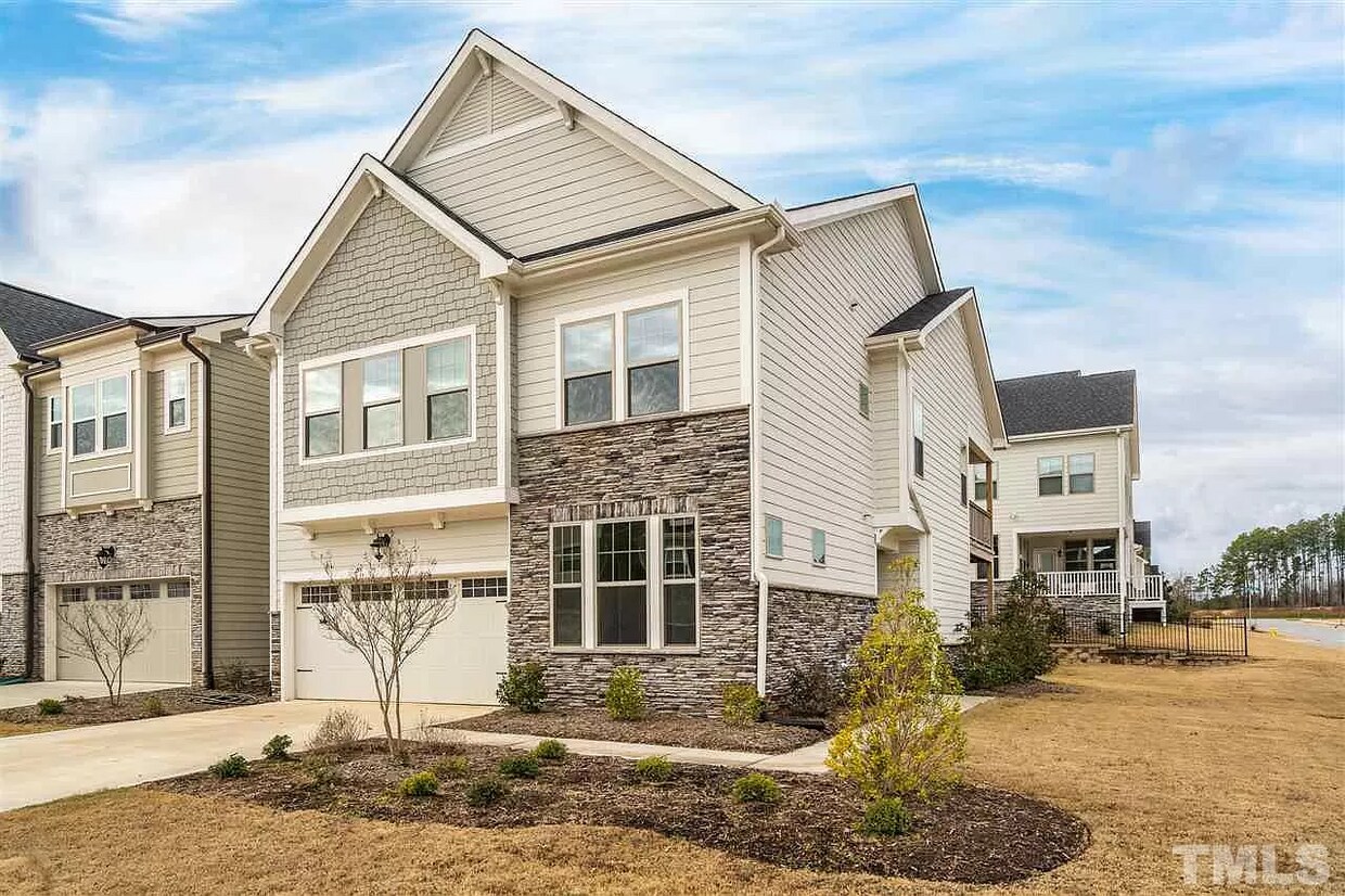 137 Tree Hill Ln, Holly Springs, NC 27540 Townhome Rentals in Holly