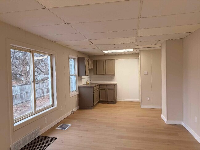 Building Photo - 4549 3rd St