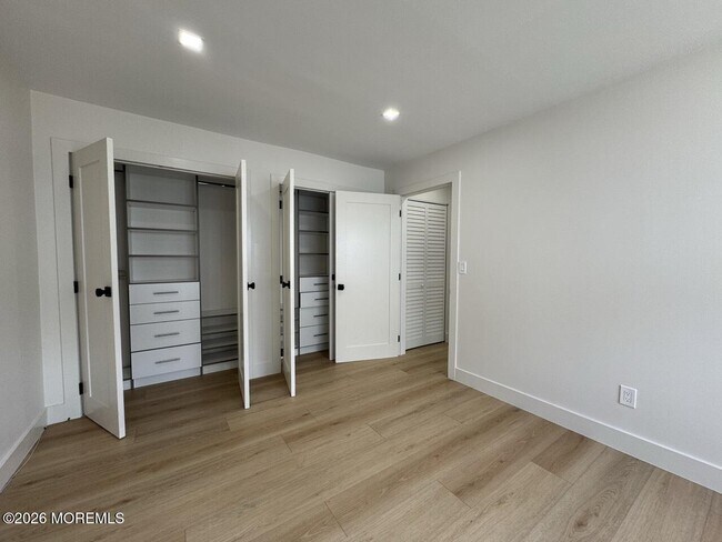Foto del edificio - 1217 Ocean Ave N