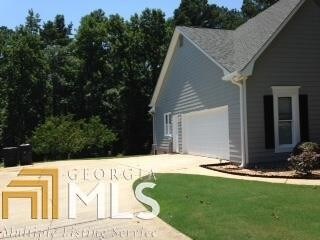 Foto del edificio - 255 Tomahawk Dr