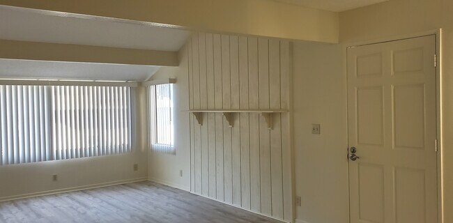 Living Room 1 - 5817 Avenida Jinete