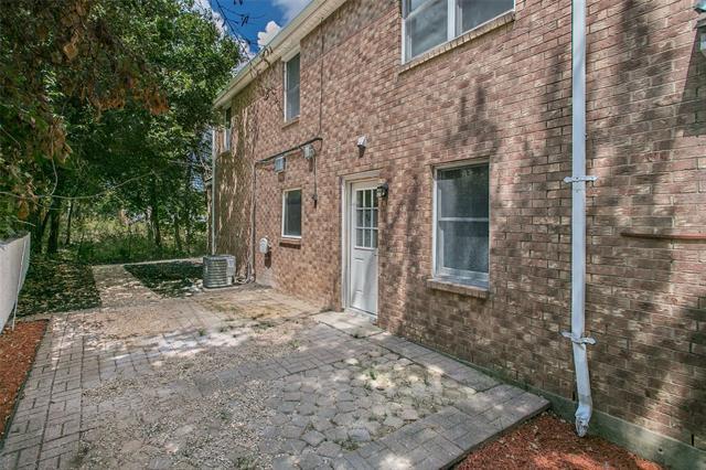 Foto del edificio - 5111 Mona Ln
