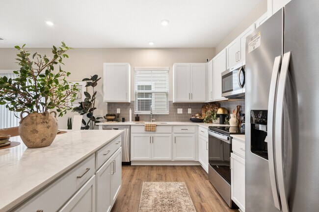 Foto del edificio - Mural Lewis Center