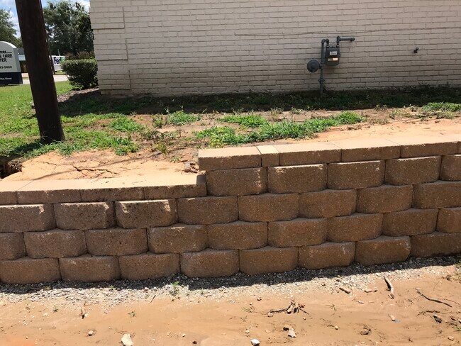 Building Photo - 796 Titus St