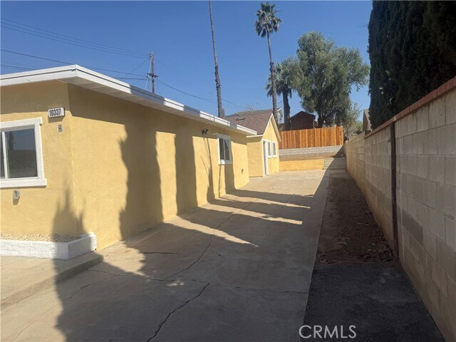 Foto del edificio - 10337 Mull Ave