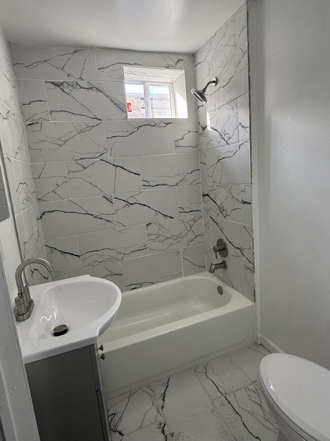 Building Photo - 3917 Melon St