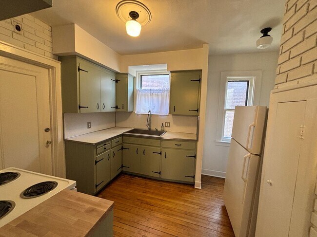 Foto del edificio - 5783 Yorkshire Rd