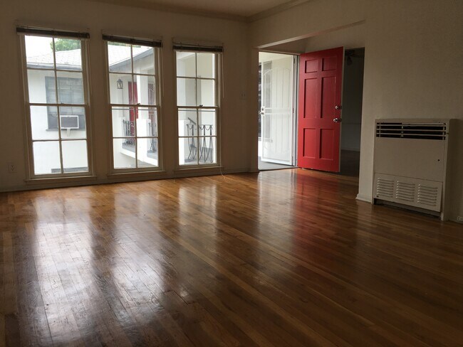 Foto del edificio - 1230 S Alfred St