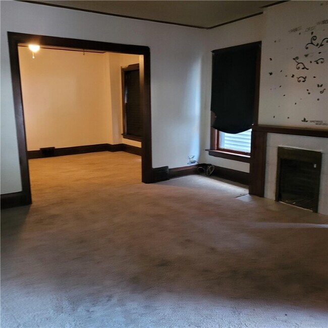 Foto del edificio - 914-918 W 9th St