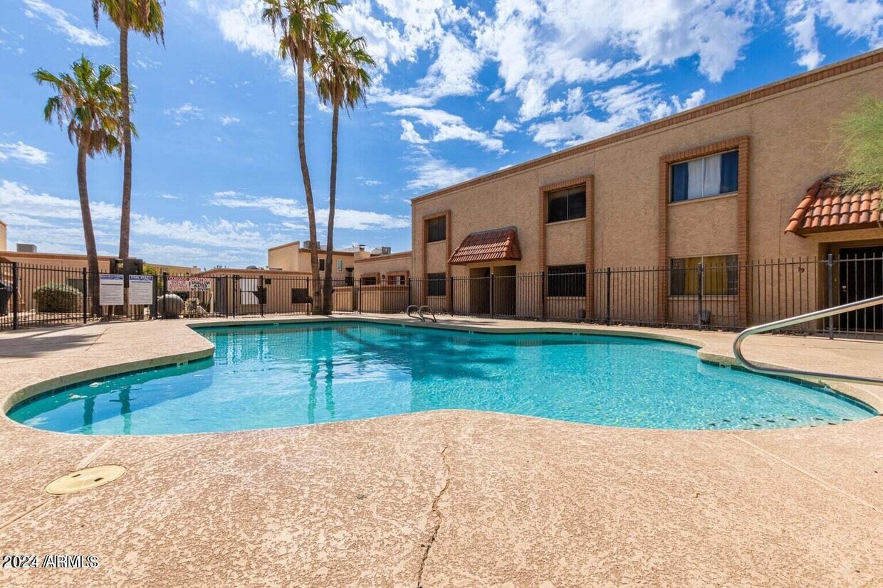Foto principal - 10411 N 11th Ave