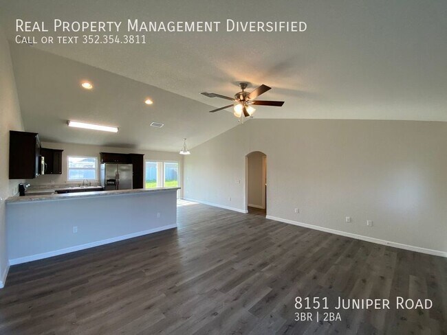 Foto del edificio - 8151 Juniper Rd
