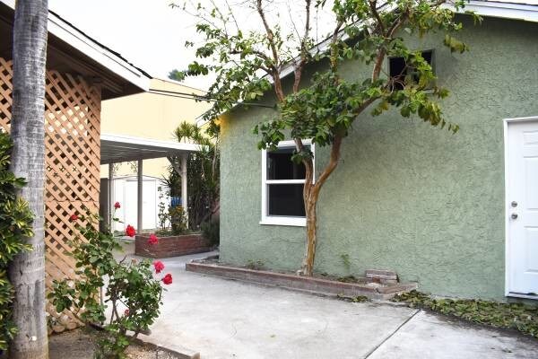 Primary Photo - 1123 Coronel St