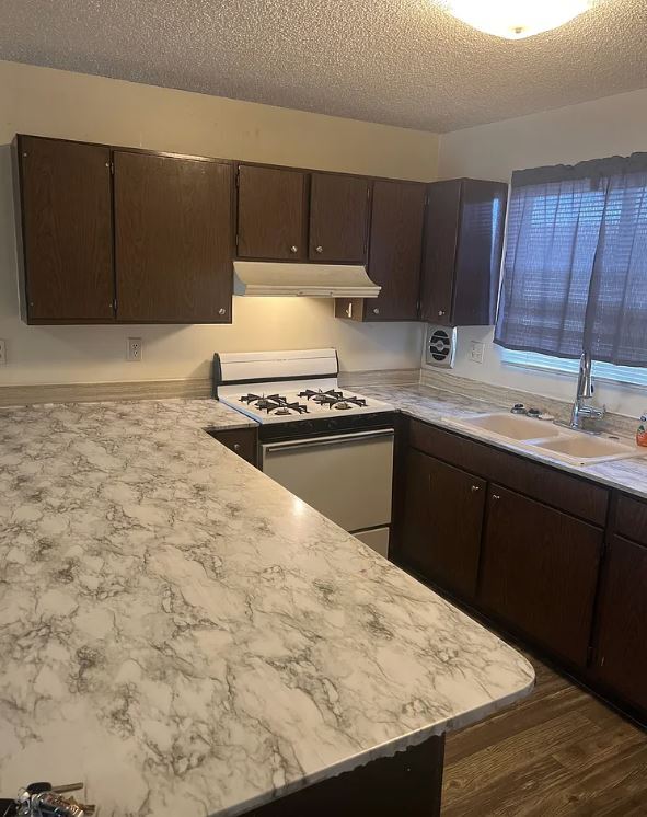 Foto del edificio - 2153 S Winstel Ave