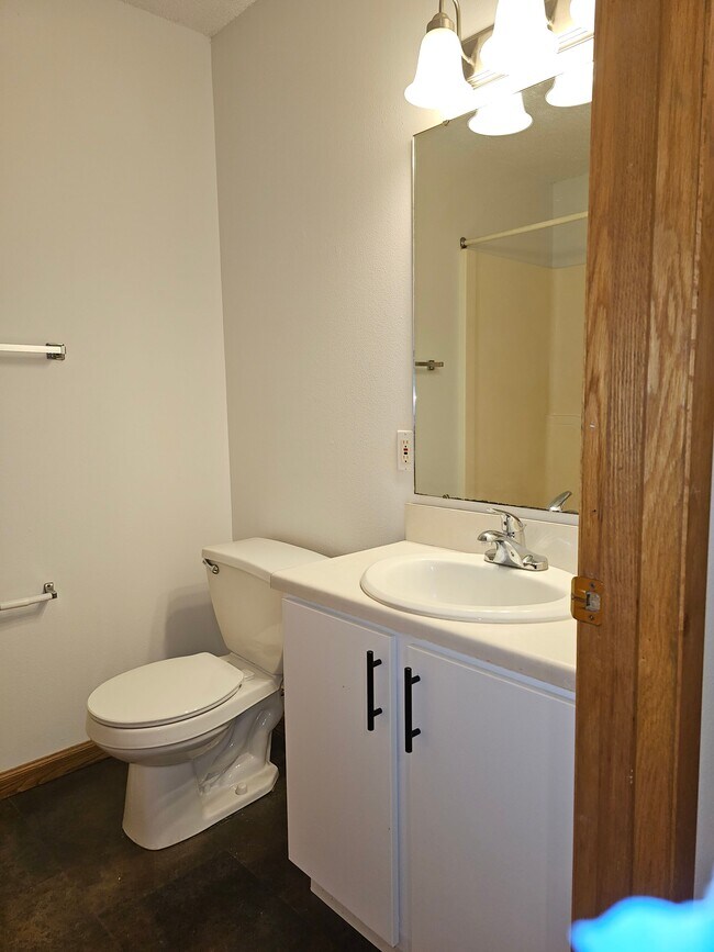 504 5th St Unit 504 5th Street, Coralville, IA 52241 Apartments in