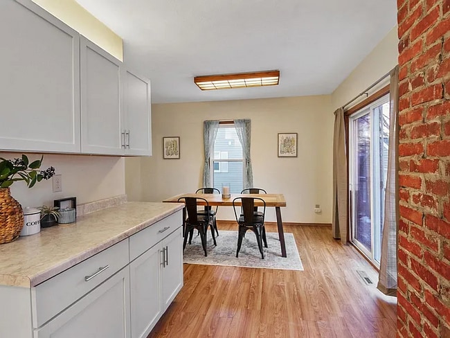 Foto del edificio - 1262 S Quincy St