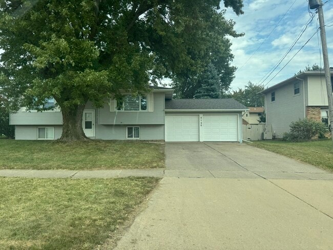 Building Photo - 4125 Utica Ridge Rd