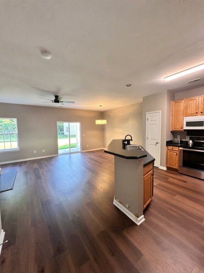 Foto del edificio - 1245 Liberty Bell Ct