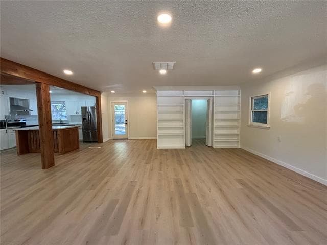 Building Photo - 6200 Windermere Pl