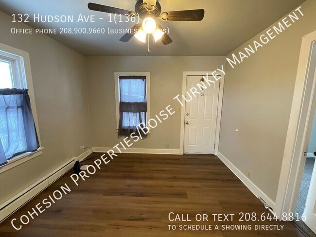 Building Photo - Cute 1 Bedroom Home with a bonus room