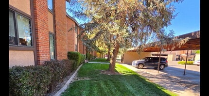 Building Photo - 636 636 Horizon Dr
