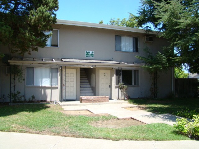 Primary Photo - 605 Gamma Ct