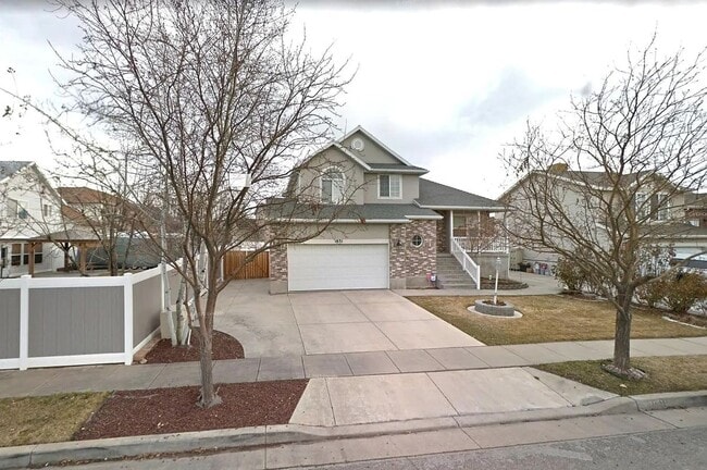 Building Photo - 1631 W Turin Dr