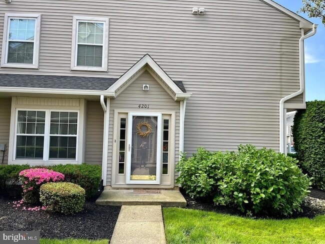 Photo - 4201 Grenwich Ln Townhome