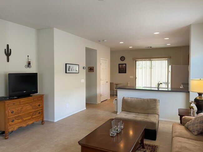 Foto del edificio - 3905 N Hidden Canyon Dr