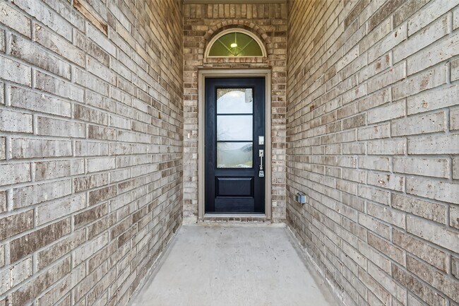 Foto del edificio - 3808 Moss Hl Rd