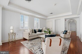 Building Photo - 1512 Spruce St